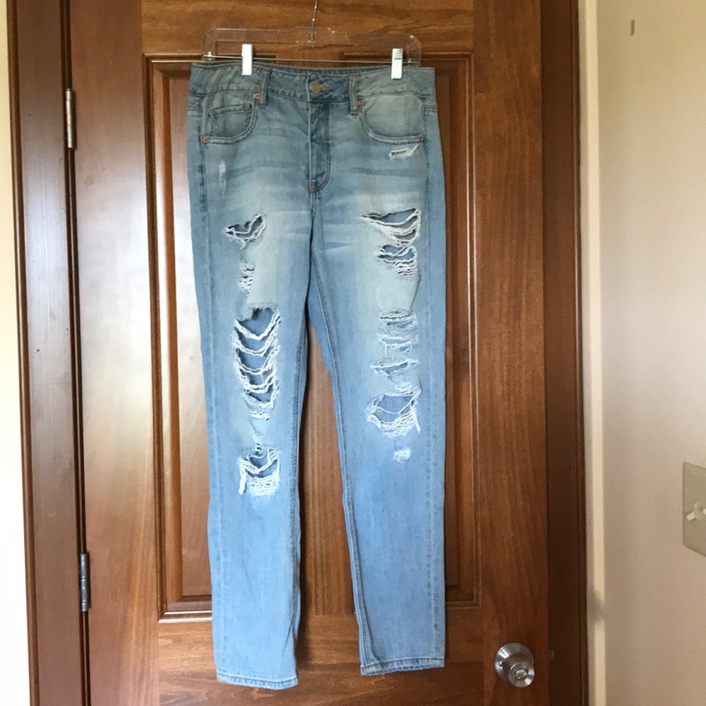 American Eagle TomGirl jeans